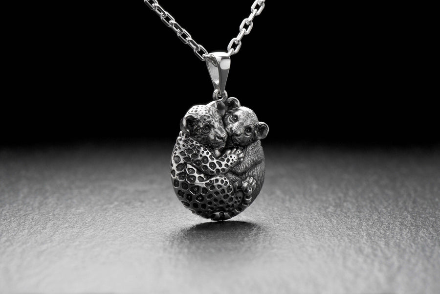 silver cat	silver pendant	Lion with Leo	Leopard necklace	Lion pendant __etsy:7398798351