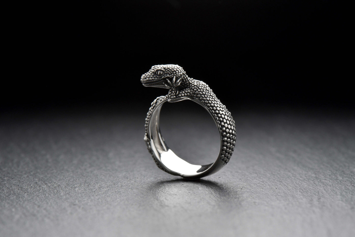 with a real Gecko around your finger. It's beautiful and thoughtful. Contact us to order your little gecko today.