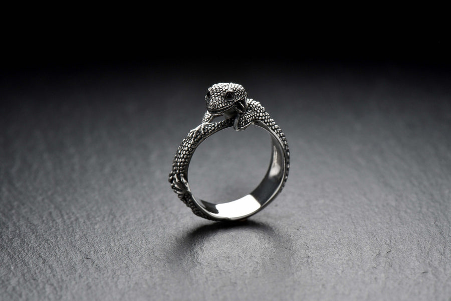 Handmade Sterling Silver Gecko Ring: Animal Jewelry Gift (etsy image id: 5586397304)