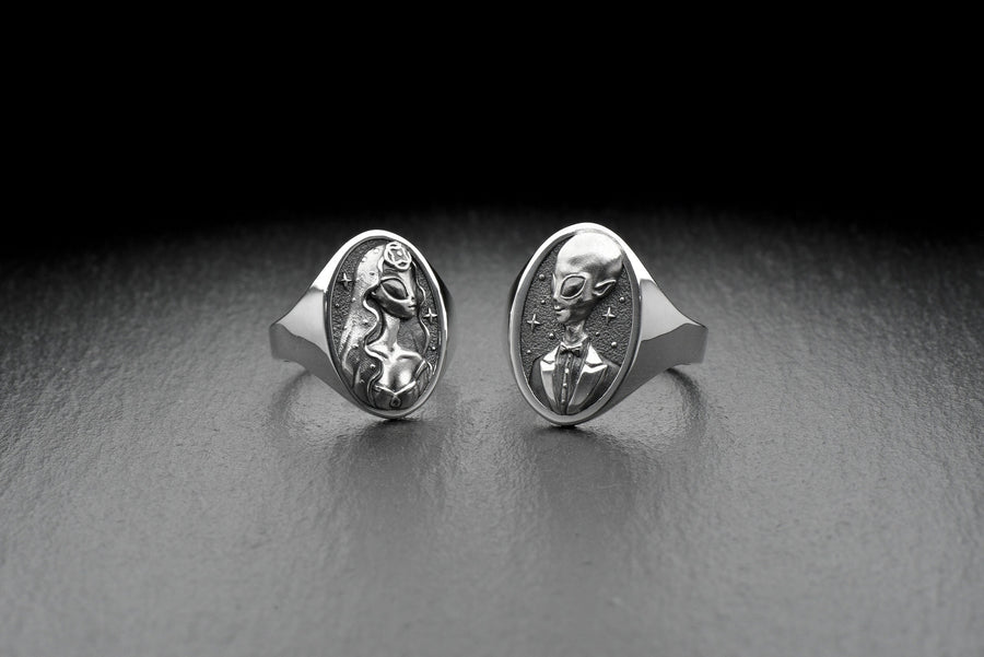 Women jewelry	Alien Jewelry	Ring with alien	ring with ufo	Ufo ring silver	Alien visitor (etsy image id: 7260701734)