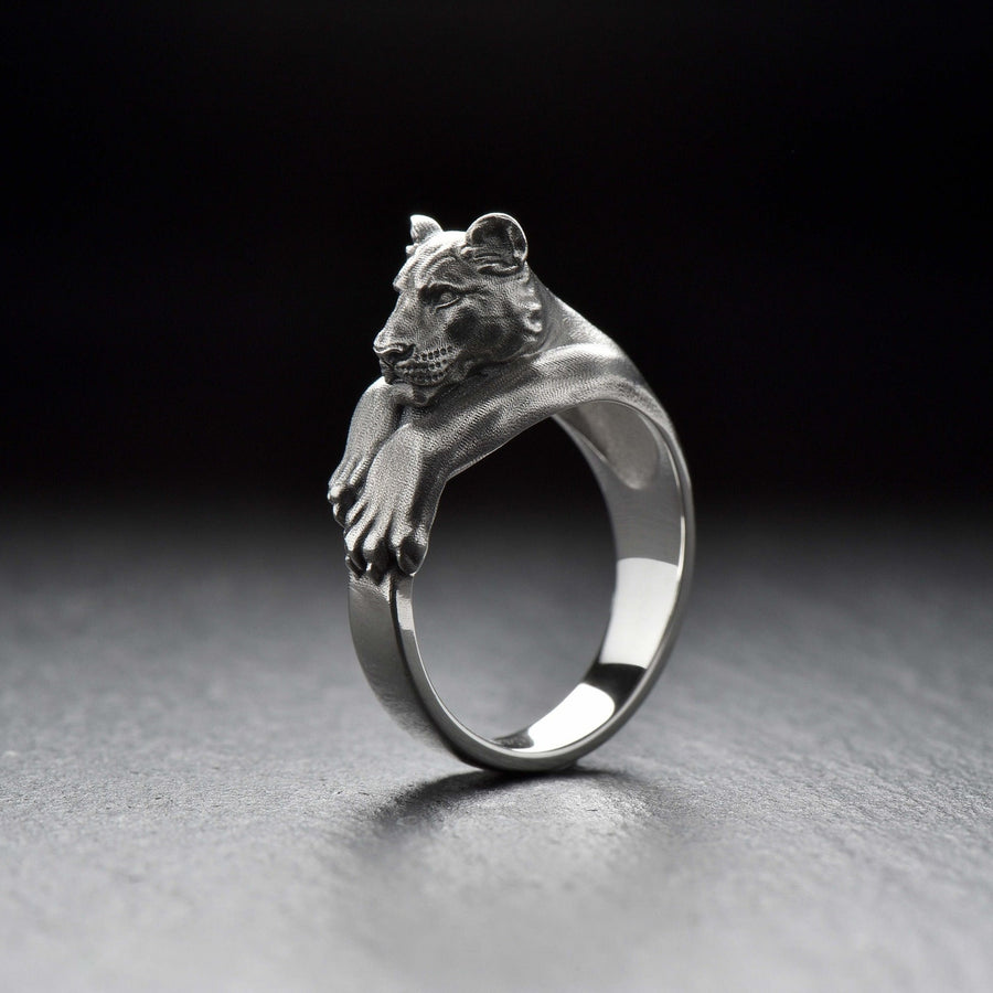 men's jewelry	silver signet ring	animal signet ring	animal silver ring	Lion head jewelry	wild cat jewelry (etsy image id: 4243232621)