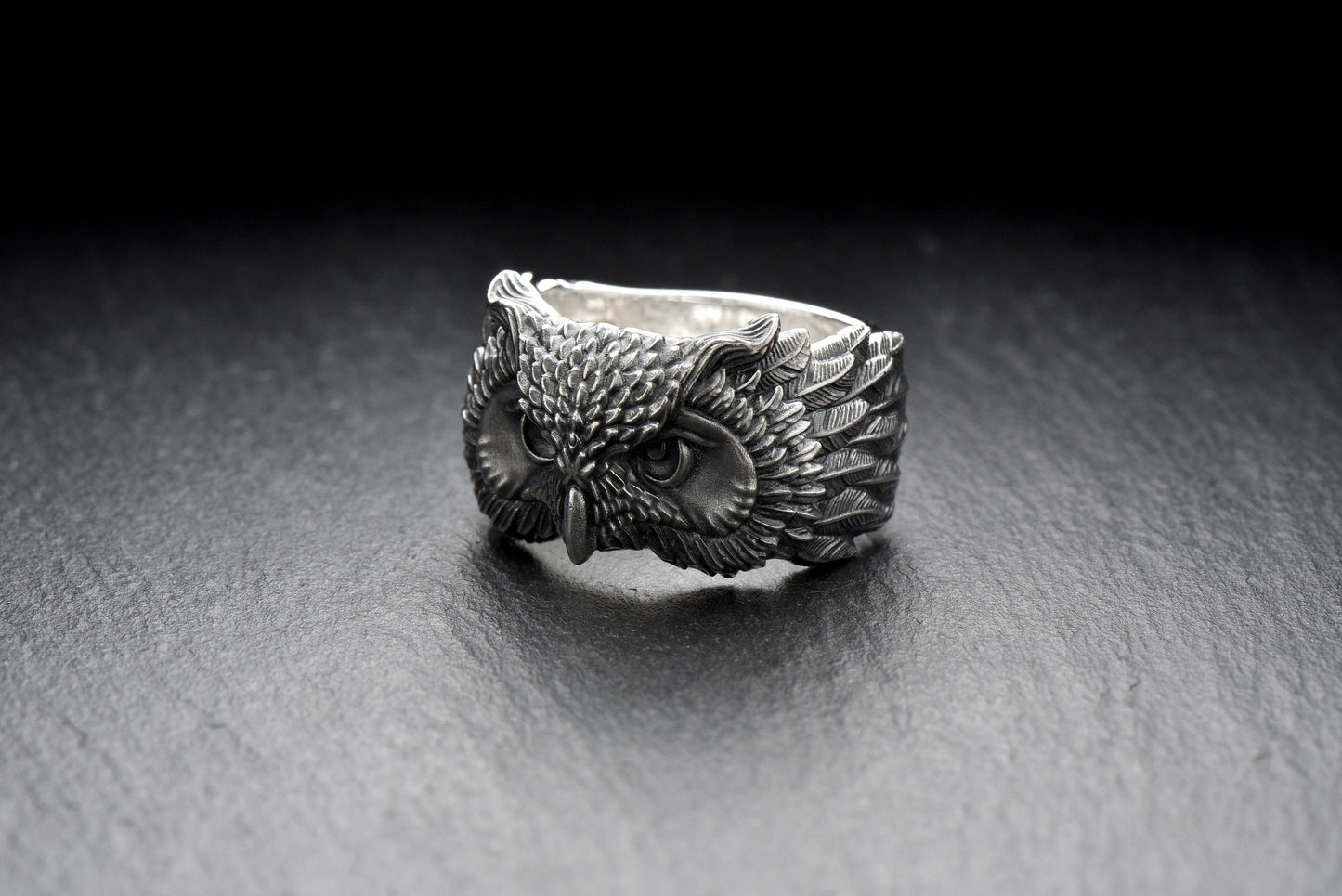 Experience the wit and beauty of the great nature with this stunning Owl Silver Ring! __etsy:4245669055