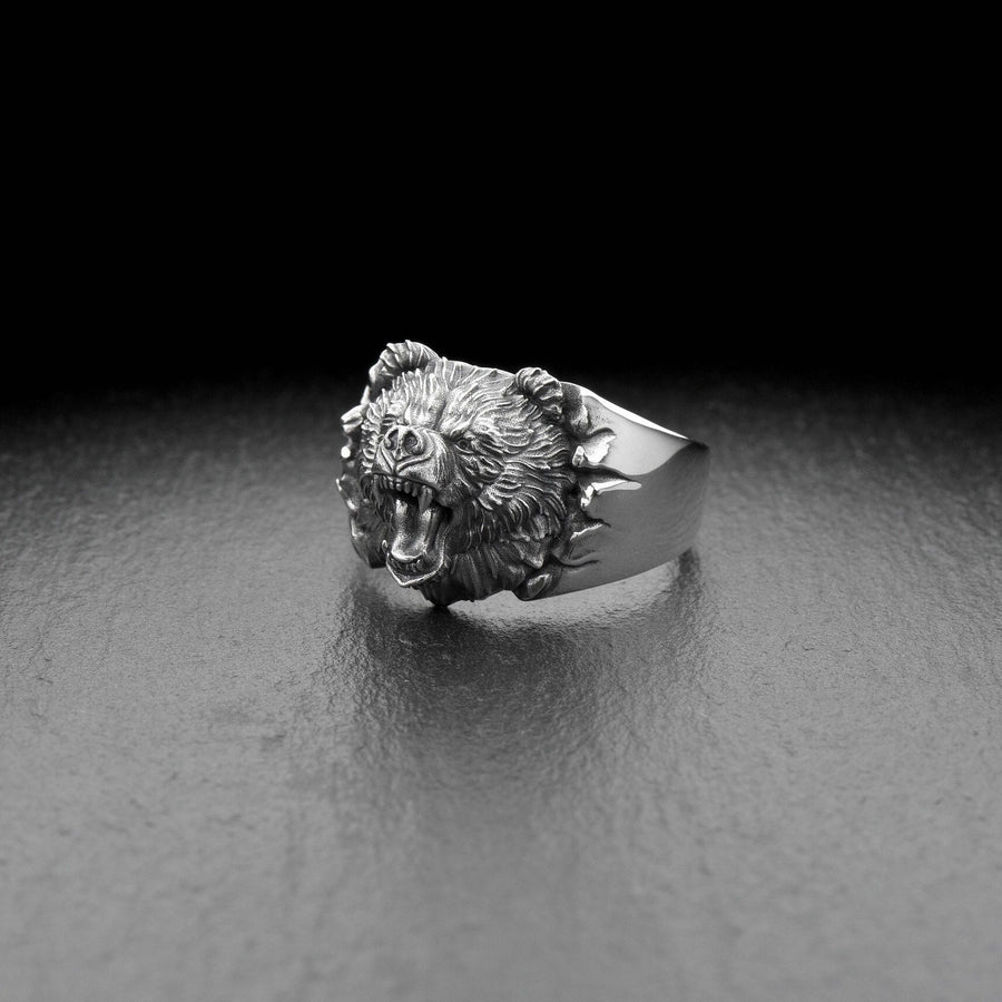 The growling bear silver ring is the perfect choice for those who want to add the spirit of nature and the power of wildlife to their style. It will attract the attention of others and will go well with different styles of clothing.
⠀ (etsy image id: 4321984424)