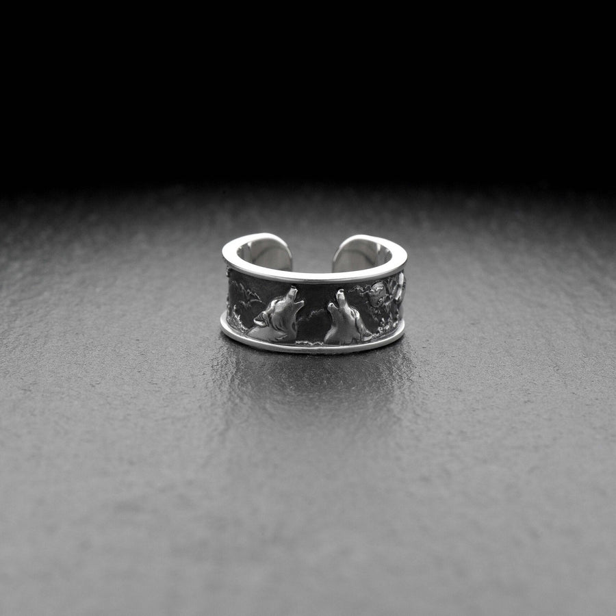 men's jewelry	wolf totem	nature skyline	nature panoram	wolfs ring	wolf silver ring	nature ring	bague en argent loup	Wolf Silberring	Totemring der Wölfe	bague totem loups	forest ring	wild forest ring (etsy image id: 4323259924)