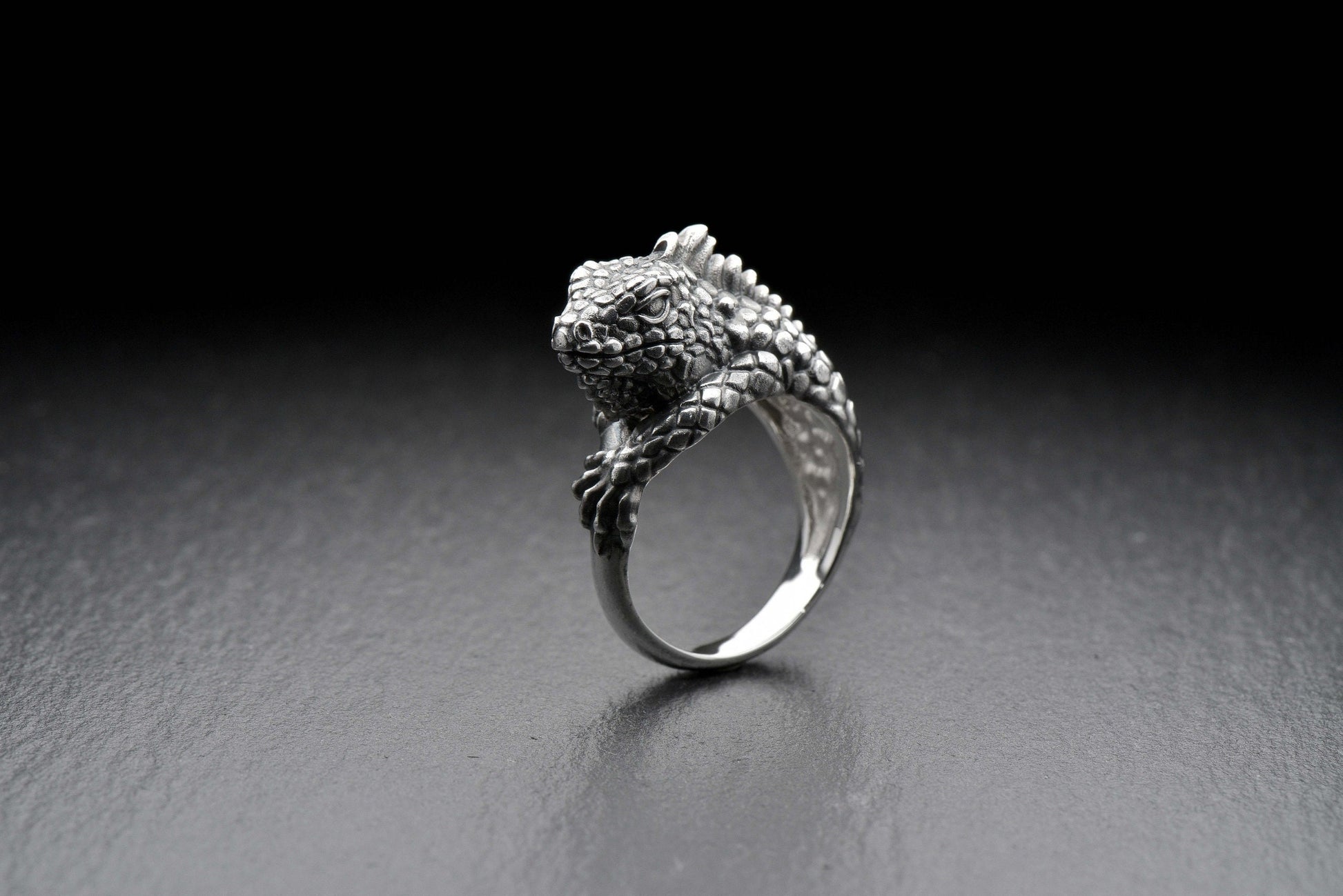 animal jewelry	animal ring	silver ring	Koala-Ring	Iguana ring	Iguana silver	Iguana lover	Iguana gift	lizard ring	bague iguane	Leguan-Ring	australia	nature lover __etsy:4323424270