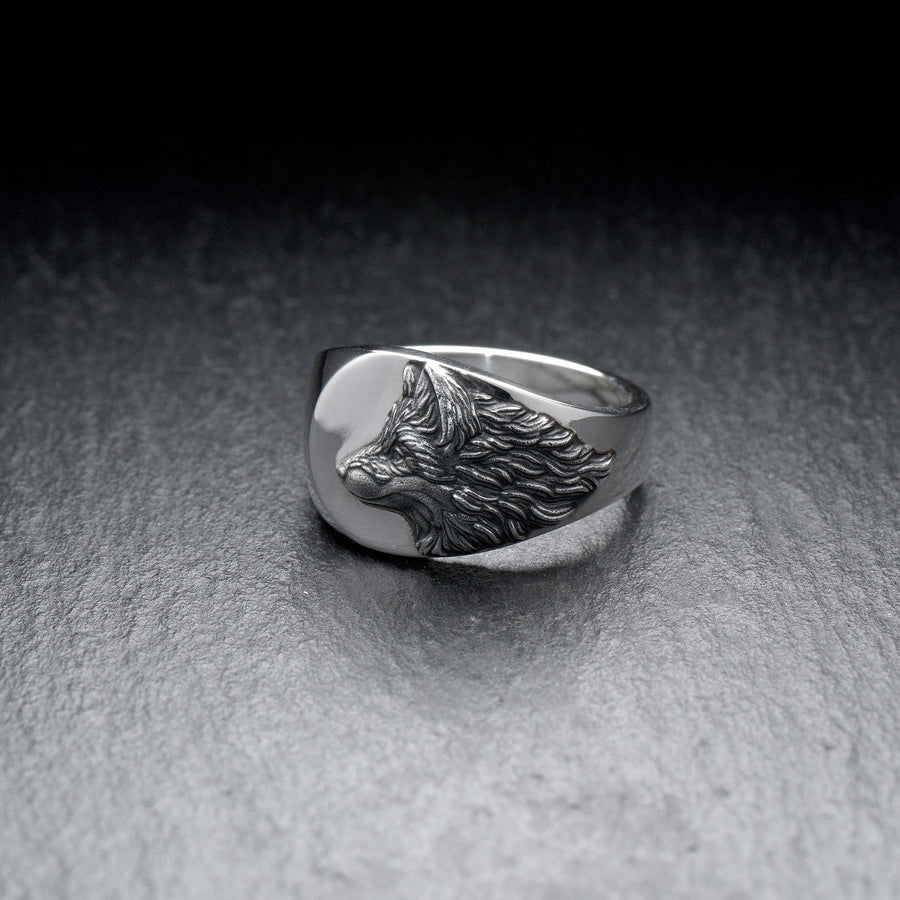 Give the perfect gift to any fox devotee – be brave and stylish and get this extraordinary fox totem signet ring today! (etsy image id: 4363624913)