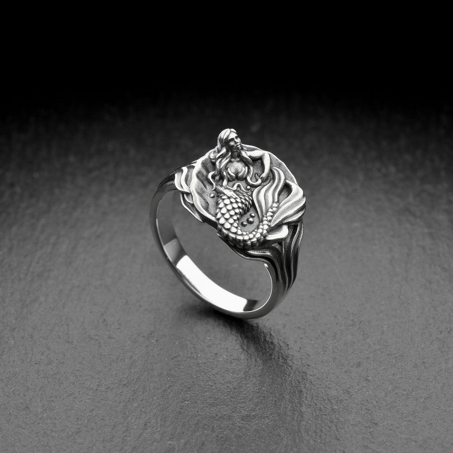 Signet ring	silver signet ring	signet silver ring	mermaid ring	sea lover gift	sea creature	mythology jewelry	siren ring	siren silver	Meerjungfrau-Ring	bague sirène	sirène anneau	Sirenenring (etsy image id: 4370489775)