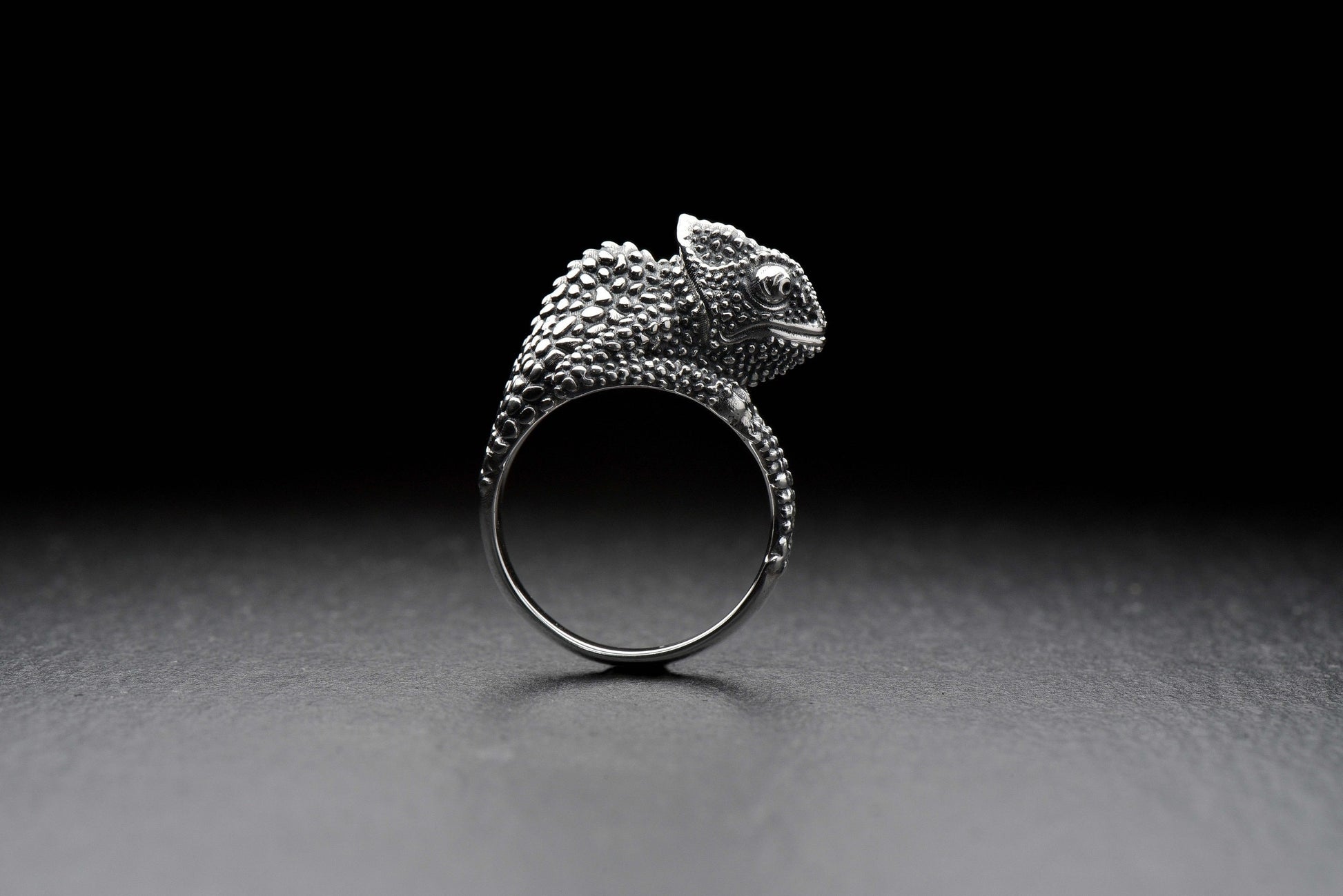 The "Chameleon" ring is made in the form of a chameleon that changes color depending on its mood and environment. Such a ring will help you emphasize your individuality and express your unique style. (etsy image id: 4370680103)