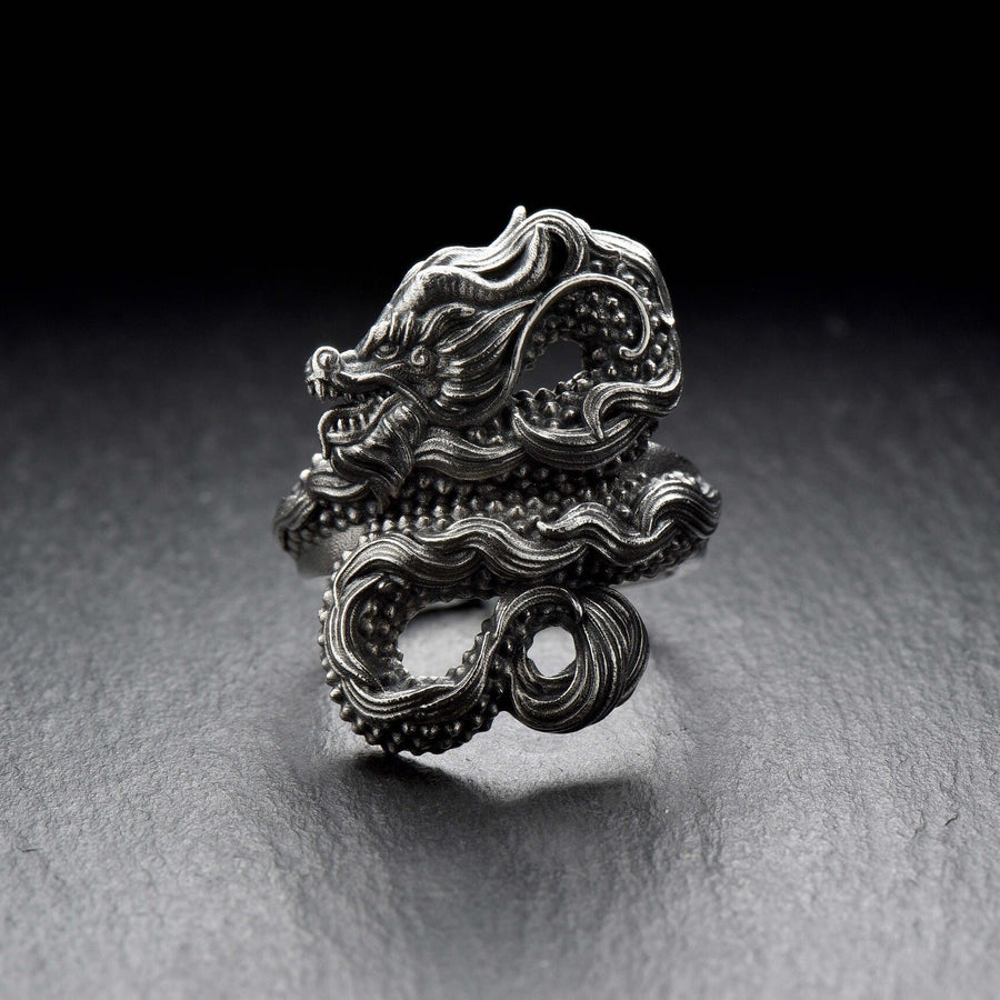 dragon ring	bague dragon	drachen ring	targaryan ring	ring dragon	dragon art	game of thrones	house of dragon	hbo dragon	chinese dragon	asian dragon	asian	great dragon