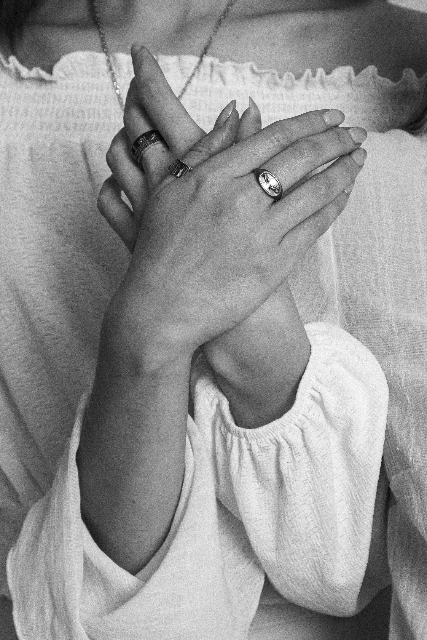 Ring Renaissance | Antique ring (etsy image id: 4552463386)