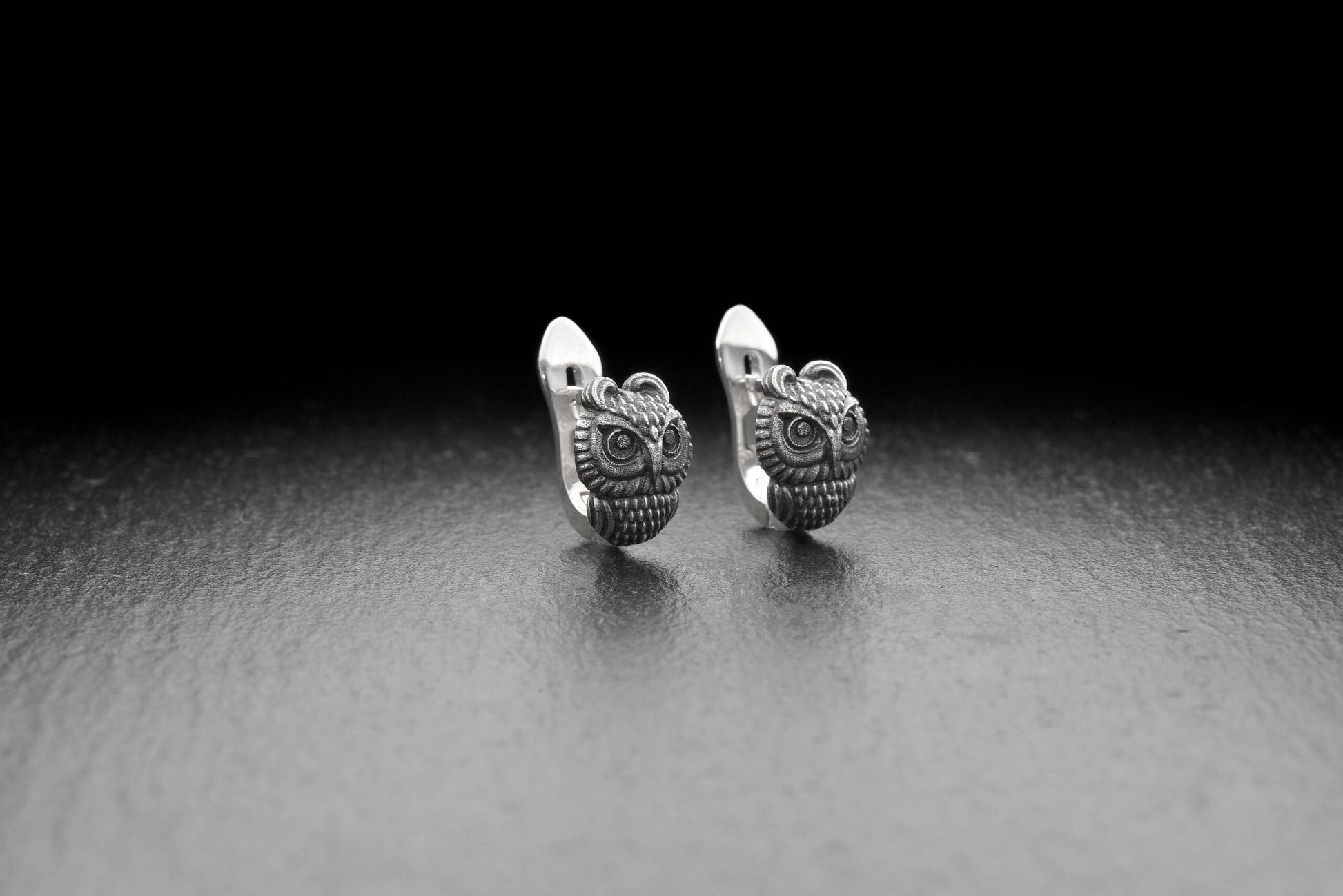 Furthermore, this spirit animal reminder promises to help guide you on your journey of self-discovery. Adorn yourself or your nearest one with our beautifully crafted silver owl earrings to experience the joys of life! (etsy image id: 4558535640)
