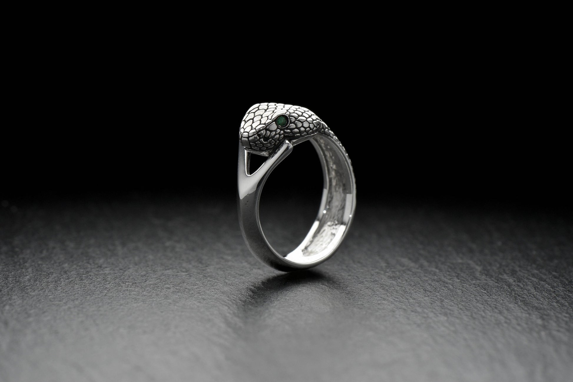 Made with high-quality materials and expert craftsmanship, this ring is both stylish and durable. (etsy image id: 4610287533)