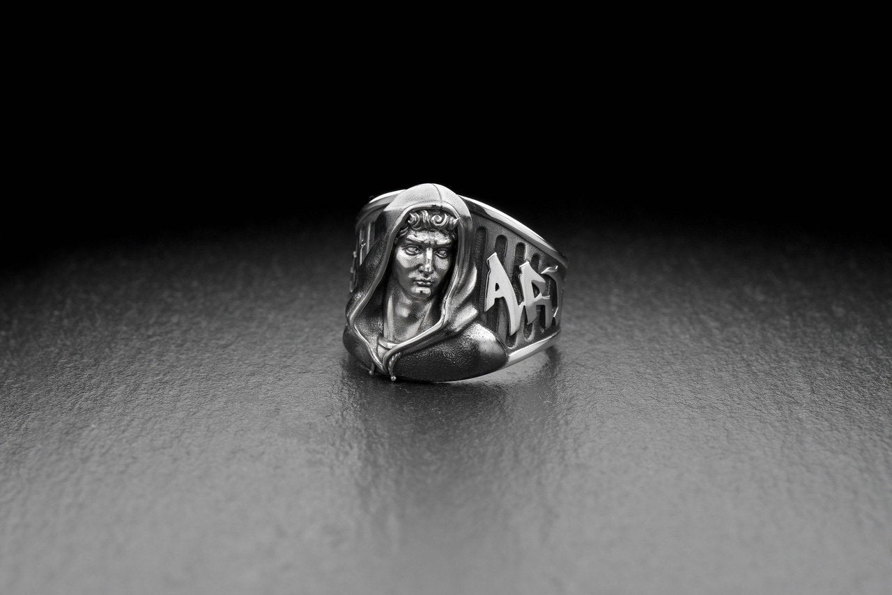 Introducing our stunning Sterling Silver Ring - Modern Head of David, a contemporary interpretation of the iconic symbol from history. (etsy image id: 4975387833)