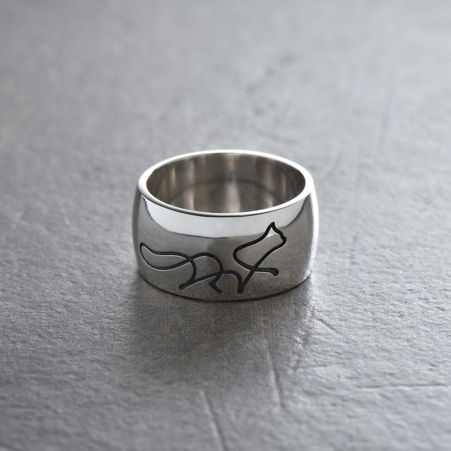 Minimalist Sterling Silver Cat Ring – Modern Engraved Feline Band (etsy image id: 5026636257)