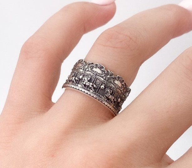 Sterling Silver Carousel Ring: Handmade Memory Jewelry (etsy image id: 5535805716)
