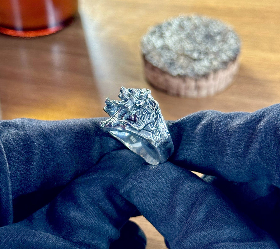 hyenas ring	hyena silver ring	hyena silver jewelry	Hyänenring	bague hyènes	lion king hyena	hyenas	hyenas gift	wild dog lover	wild dog jewelry	african souvenir	beast ring	beast silver ring (etsy image id: 7397082995)