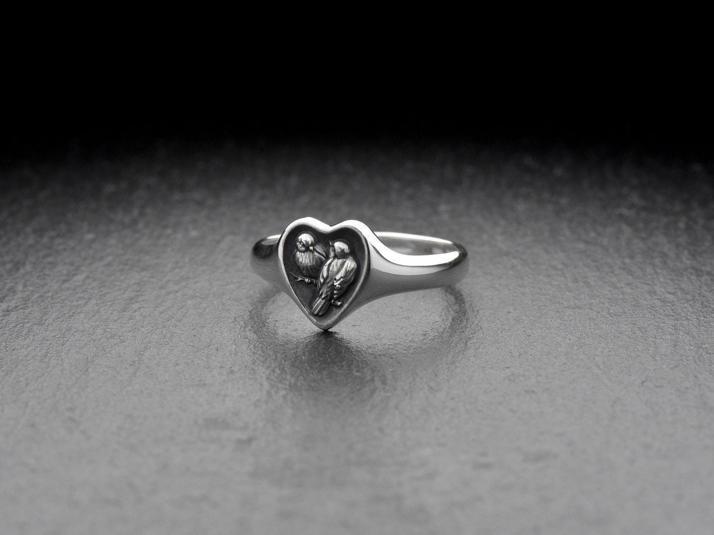 In addition, such a ring is a great gift for relatives and friends who share your love for animals and nature. Don't miss the chance to spruce up your look with this lovely decoration! (etsy image id: 7000363320)