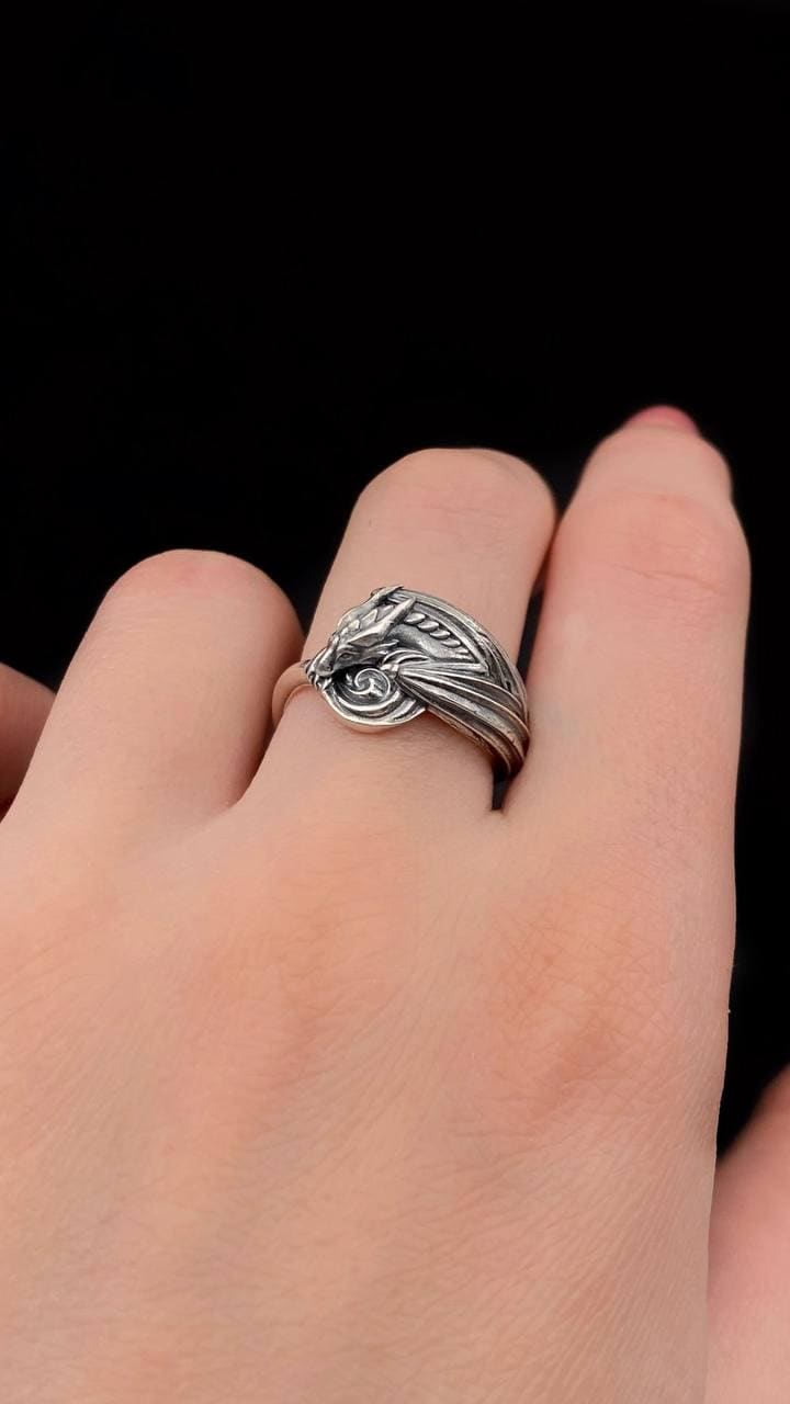 Sterling Silver Dragon Ring: Gothic Fantasy Statement Jewelry (etsy image id: 7147332901)