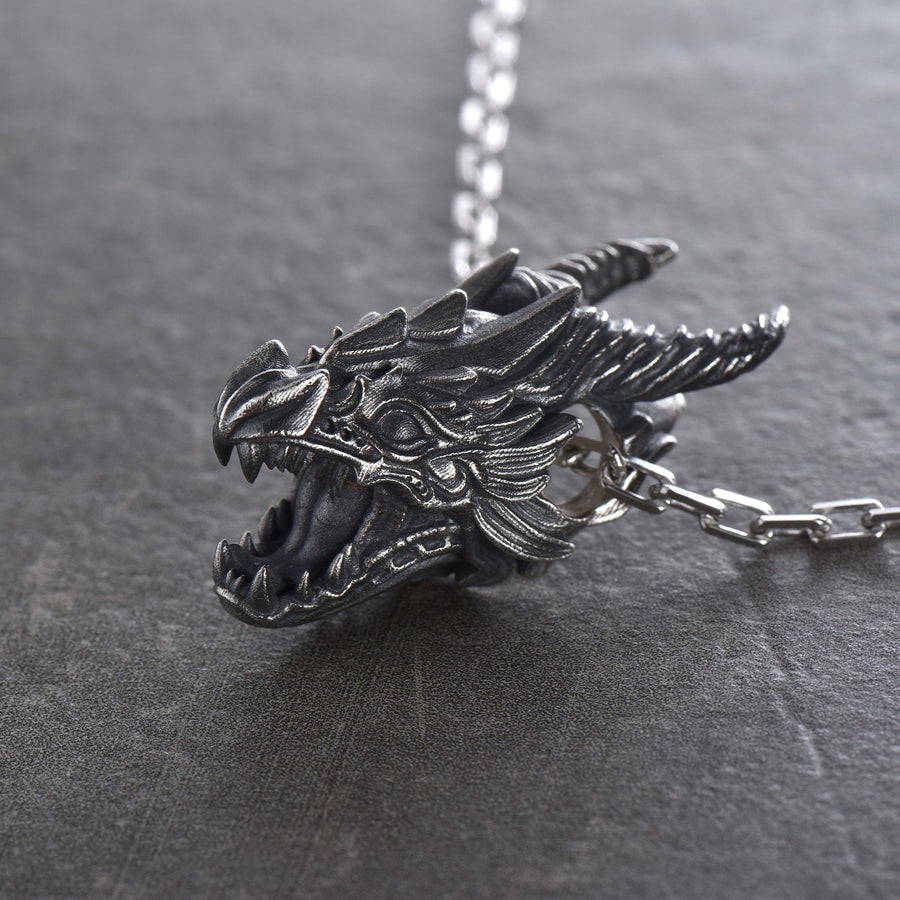 🎁 Looking for the perfect gift?
This dragon necklace makes an unforgettable present for a boyfriend, husband, or friend with a love for fantasy, mythology, or Viking aesthetics. (etsy image id: 7154024908)