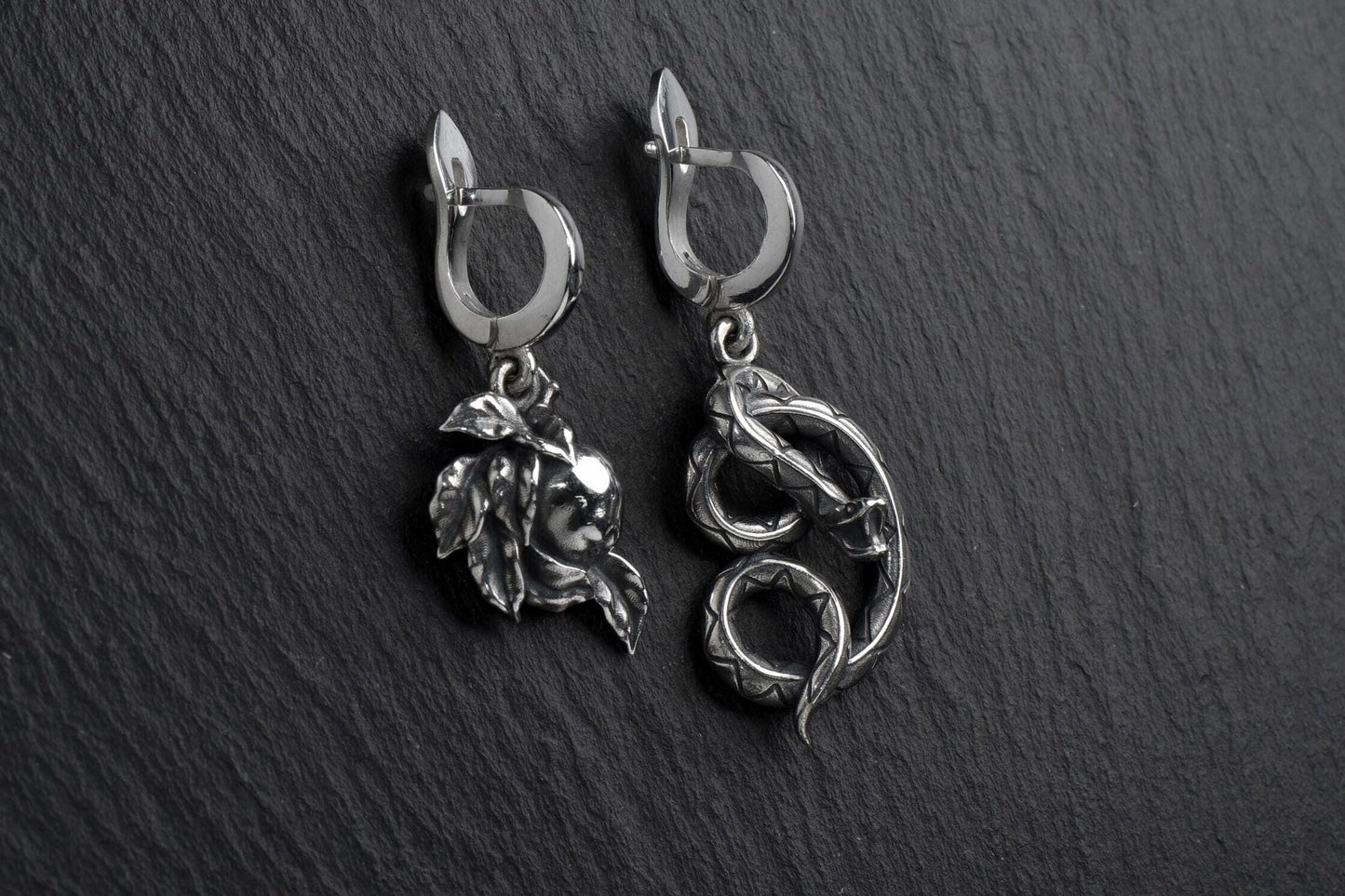 snake	apple	viper	vasilisk	Serpent Tempter	legend	silver earring	mythologic	apple earring	the Forbidden fruit	serpent	snake jewelry	serpent earrings (etsy image id: 7163149776)