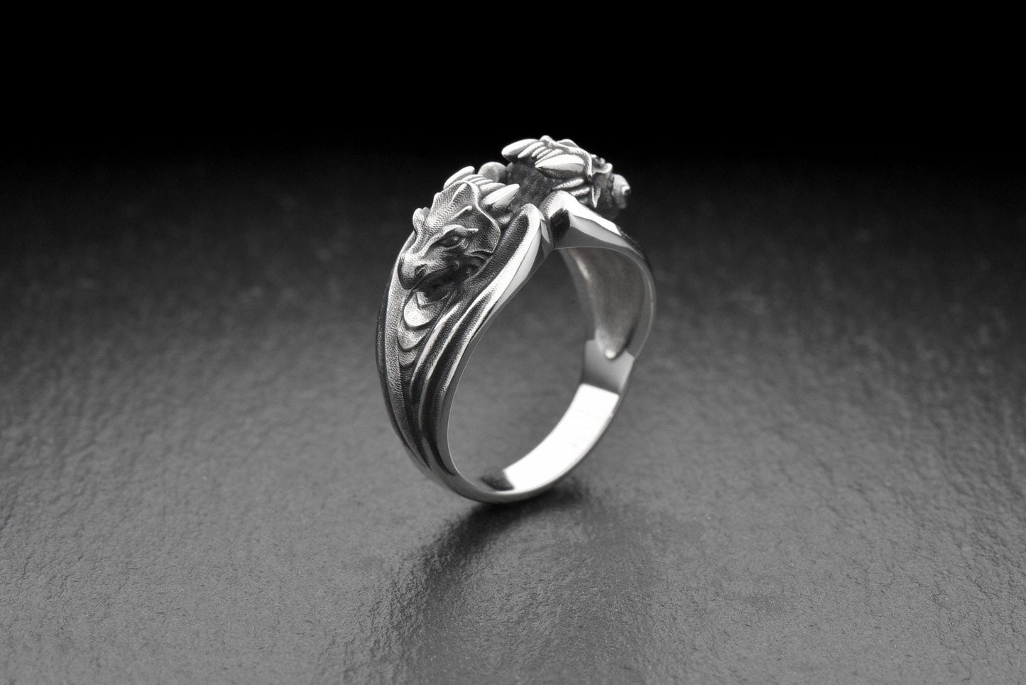 ring dragon	dragon house	house of the dragon	Silver Dragons Ring	Dragons Ring	Dragons jewelry	Dragons gift (etsy image id: 7203586558)