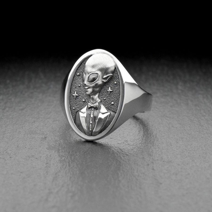 Women jewelry	Alien Jewelry	Ring with alien	ring with ufo	Ufo ring silver	Alien visitor	Strange jewelry	Alien ring	Alien silver ring	Space jewelry	Alien Wedding	Fiance Alien	Fiance jewelry (etsy image id: 7308648293)