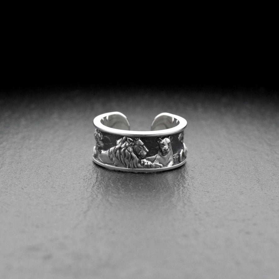 silver signet ring	animal silver ring	lion silver ring	King ring	Ring Lions	animal ring	lion ring	gift for him	lion jewelry	lion	silver	silver ring	lions (etsy image id: 7352058820)