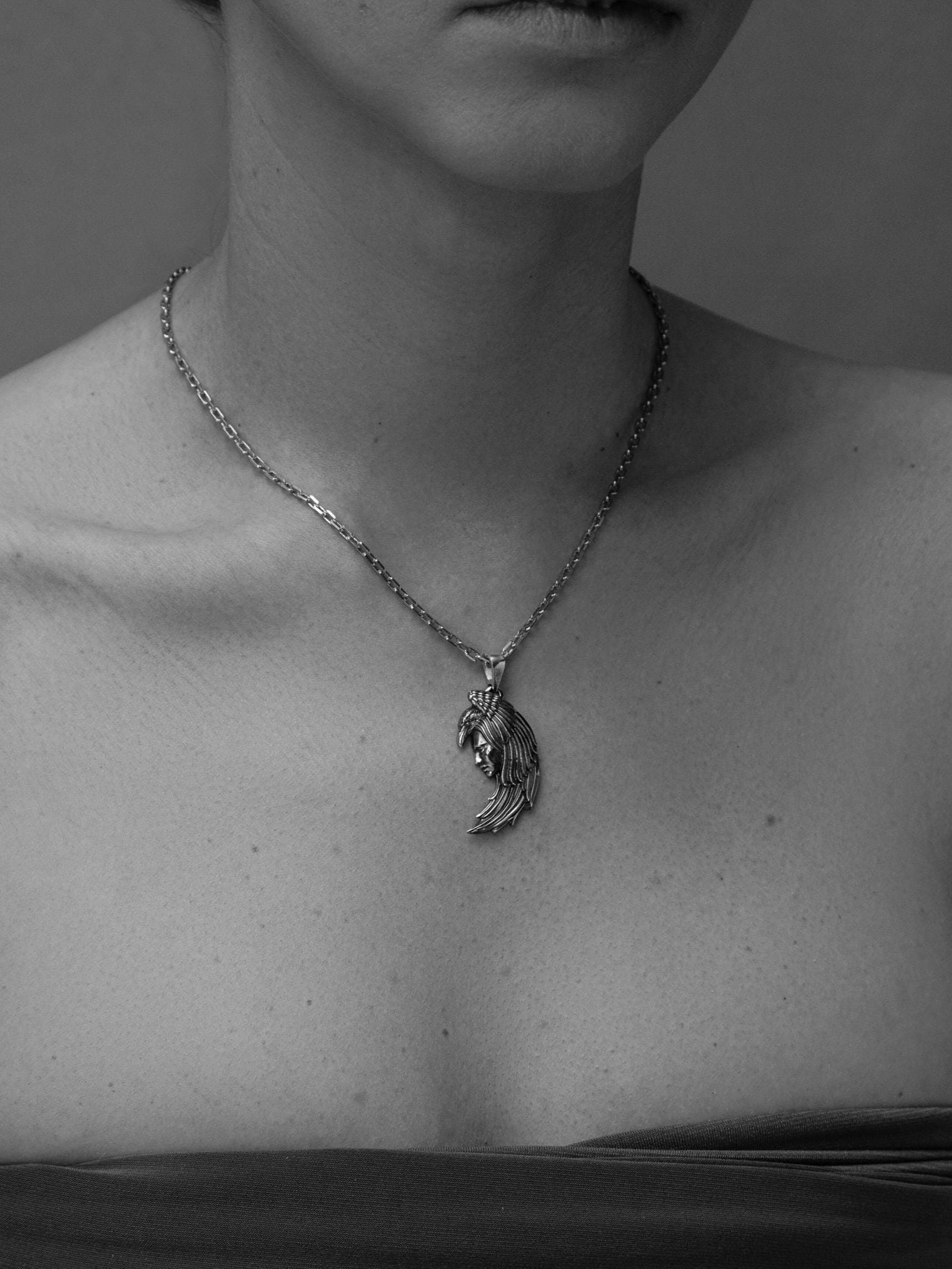 Be sure that our silver crow man pendant will become not only your favorite piece of jewelry, but also an indispensable symbol of your individuality. (etsy image id: 7373287288)