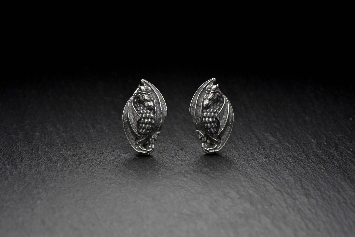 dragons jewelry	draconic jewelry	mythic earrings	dragon earring	dragon earrings	dragon jewelry	Drachen Ohrringe	bijoux dragons	dragons eariings	dragon silver	dragon art	house of the dragon	dragon (etsy image id: 7689566388)