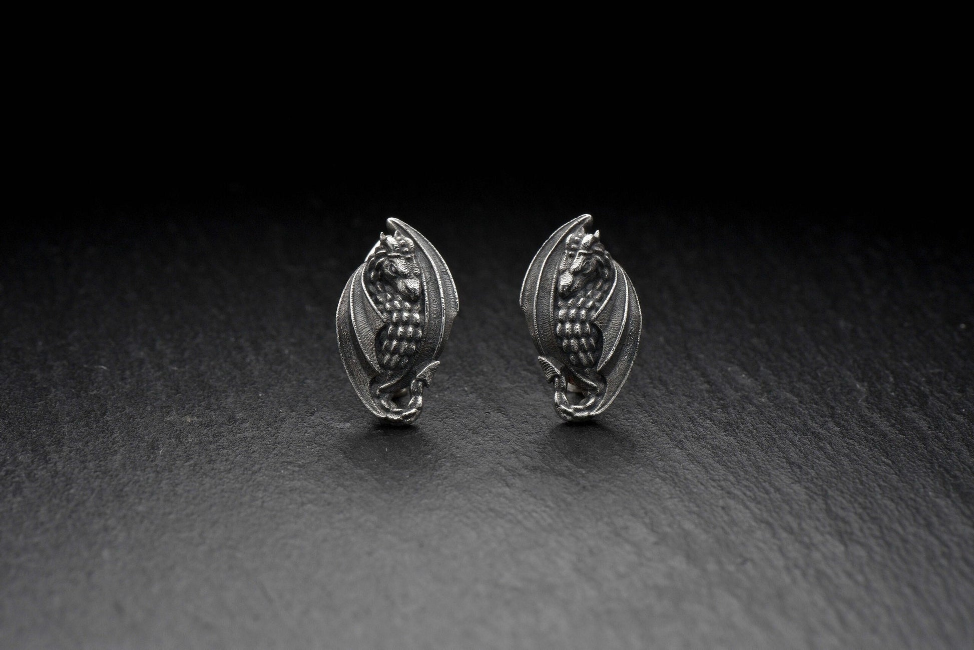dragons jewelry	draconic jewelry	mythic earrings	dragon earring	dragon earrings	dragon jewelry	Drachen Ohrringe	bijoux dragons	dragons eariings	dragon silver	dragon art	house of the dragon	dragon (etsy image id: 7689566388)