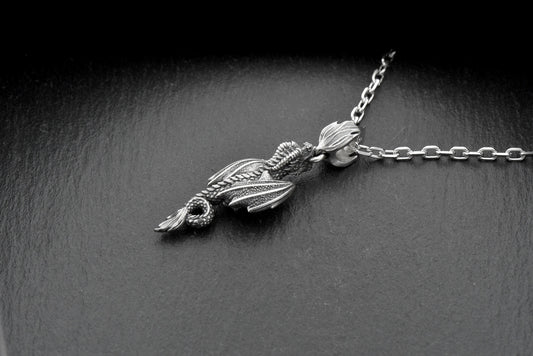 Dragon	Flying dragon	dragon jewelry	sterling silver	silver	pendant	dungeons and dragons (etsy image id: 7689578316)