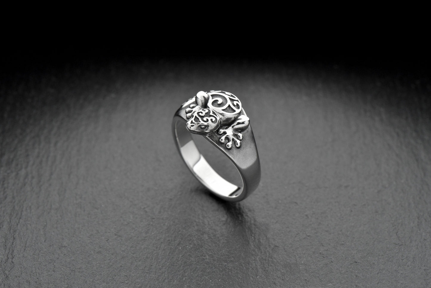 polynesian ring	Sea creature ring	Sea souvenir	maori jewelry		reptile jewelry	silver ring	animal ring (etsy image id: 7737510359)