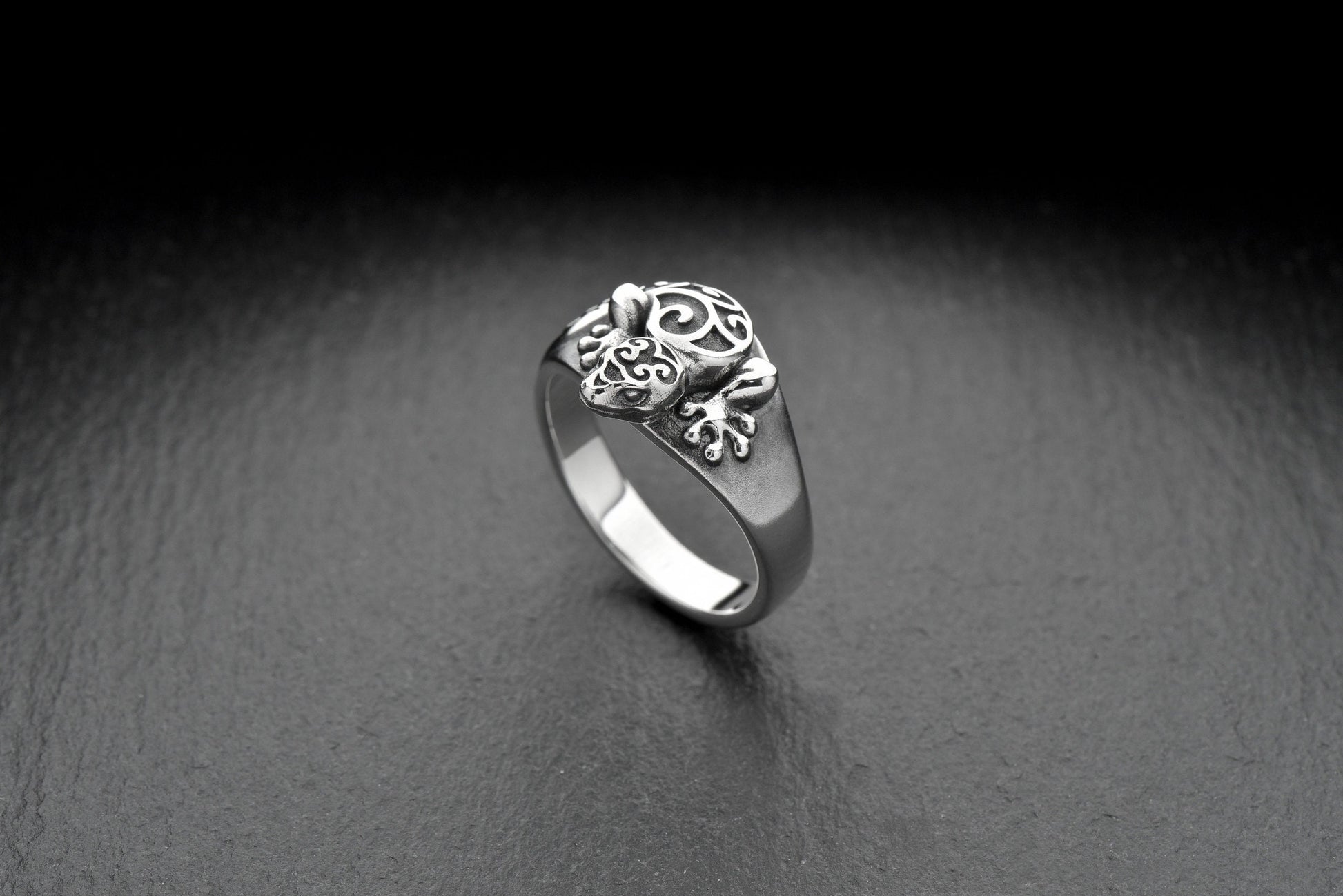 polynesian ring	Sea creature ring	Sea souvenir	maori jewelry		reptile jewelry	silver ring	animal ring (etsy image id: 7737510359)