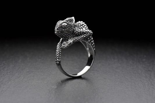 animal ring	gecko ring	chameleon ring	chameleon	lizard gift	reptile lover	reptile ring (etsy image id: 7737518551)